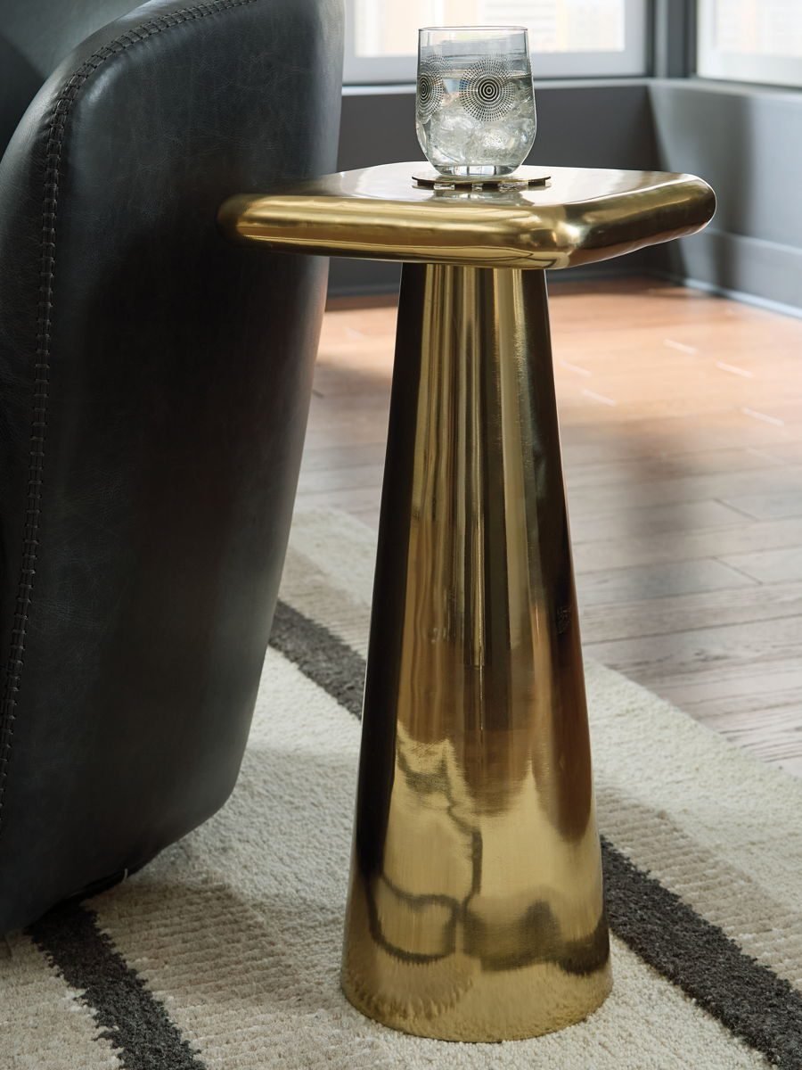Dallenburg - Accent Table - Gold Finish - Image 3