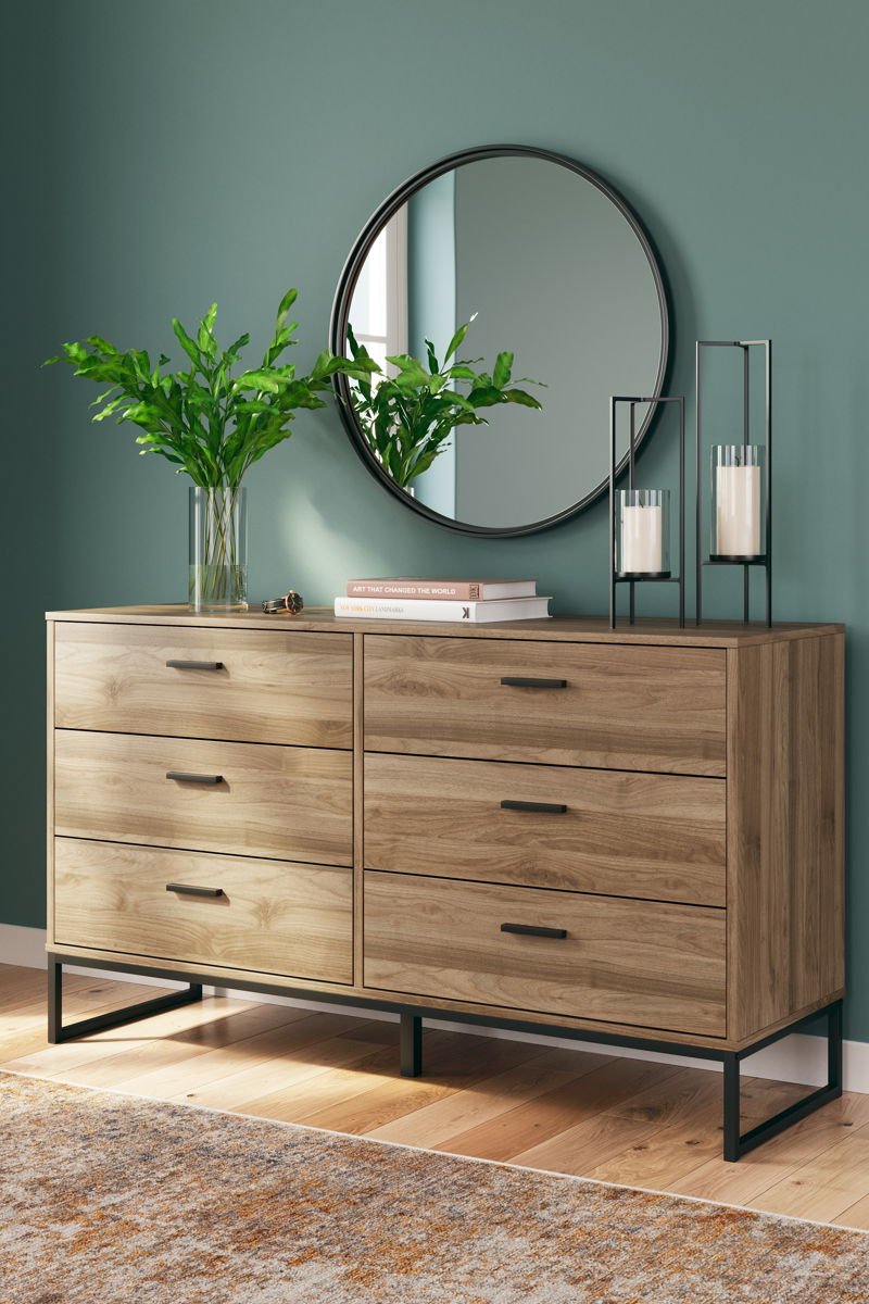 Deanlow - Panel Bedroom Set - Image 6