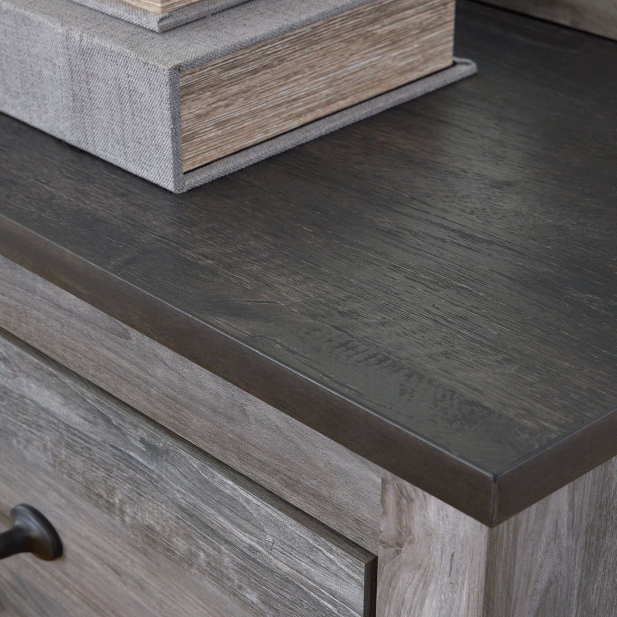 Bronyan - Dresser - Image 5
