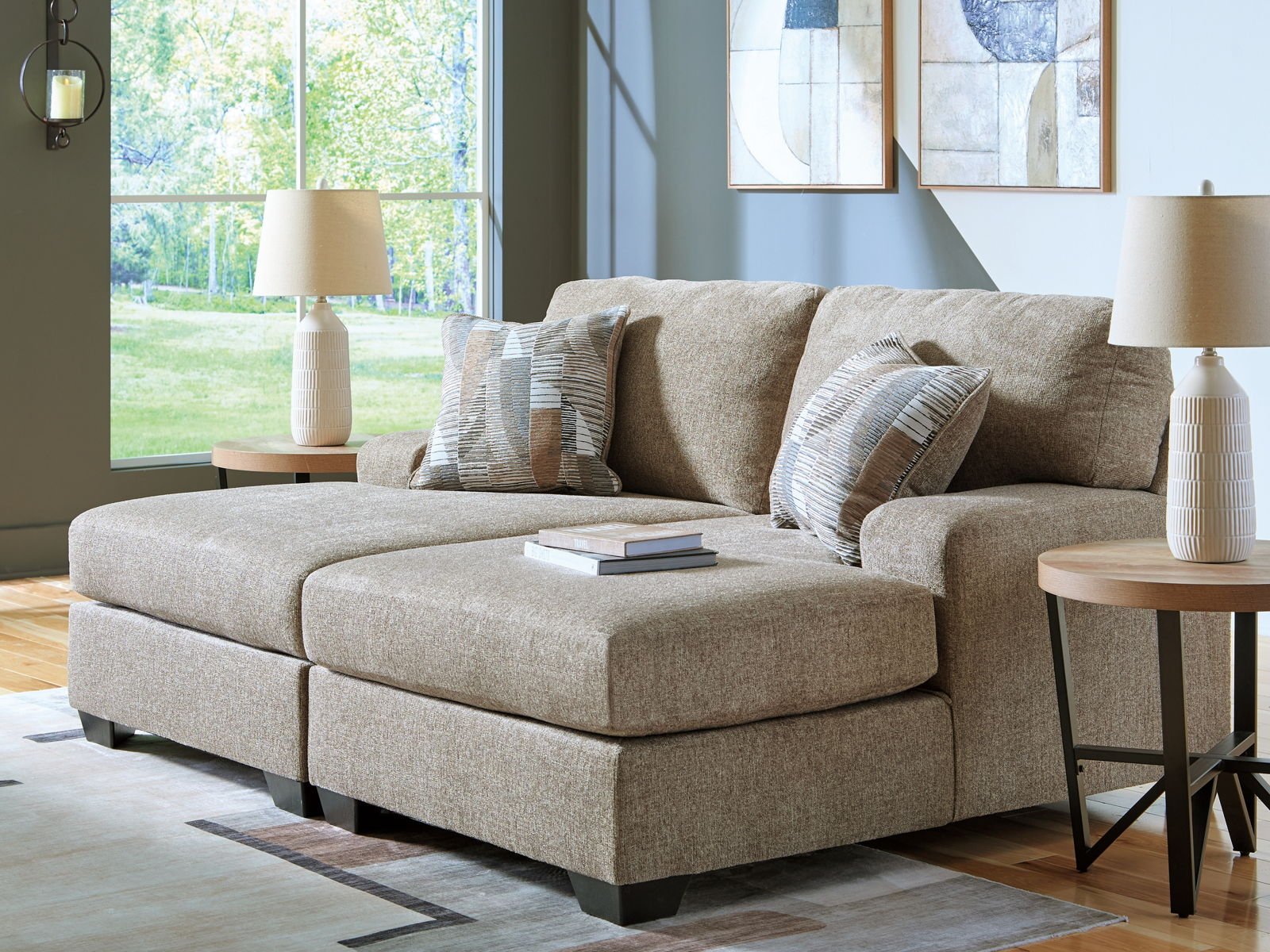 Newellen - Sectional - Image 4