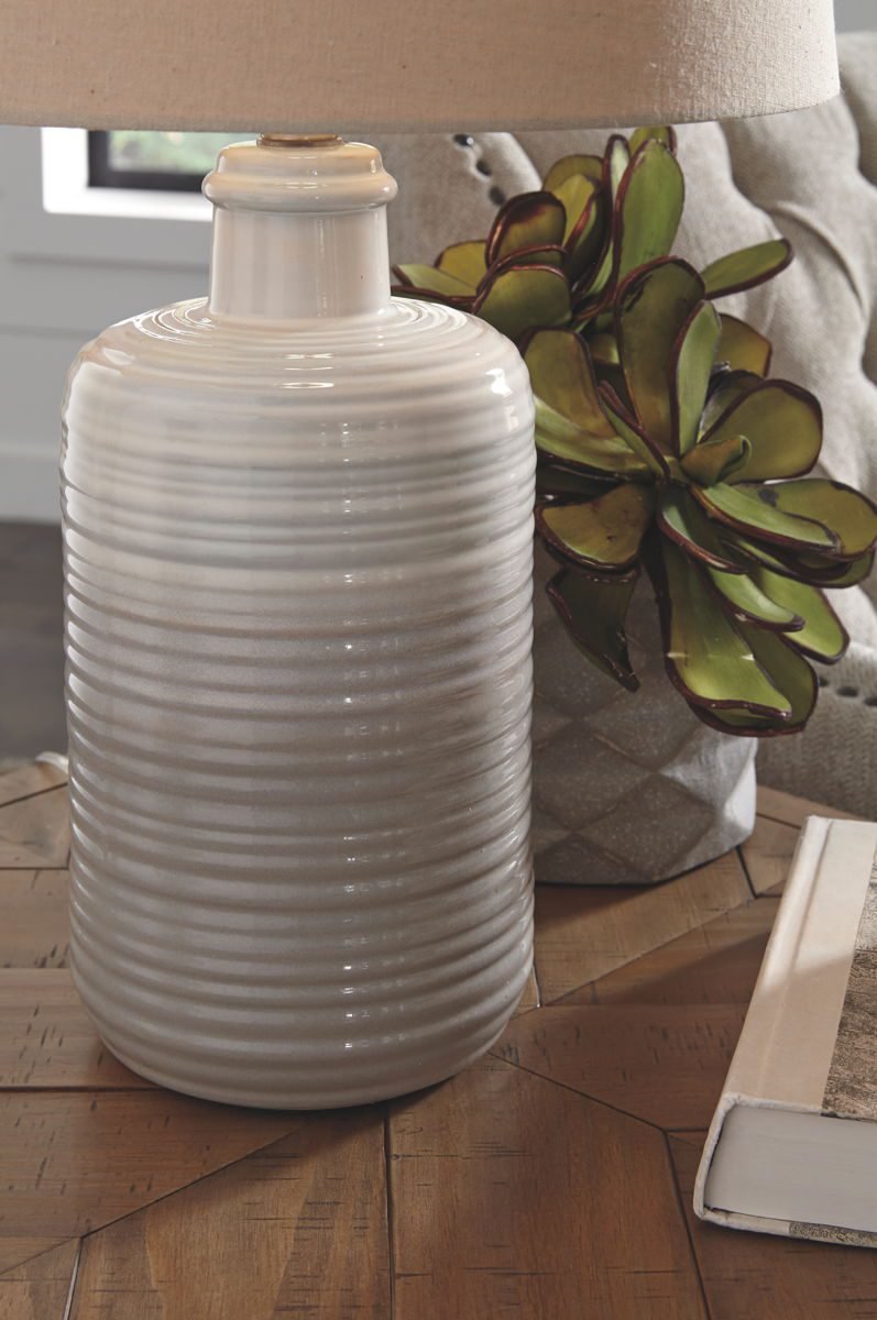 Marnina - Table Lamp - Image 4