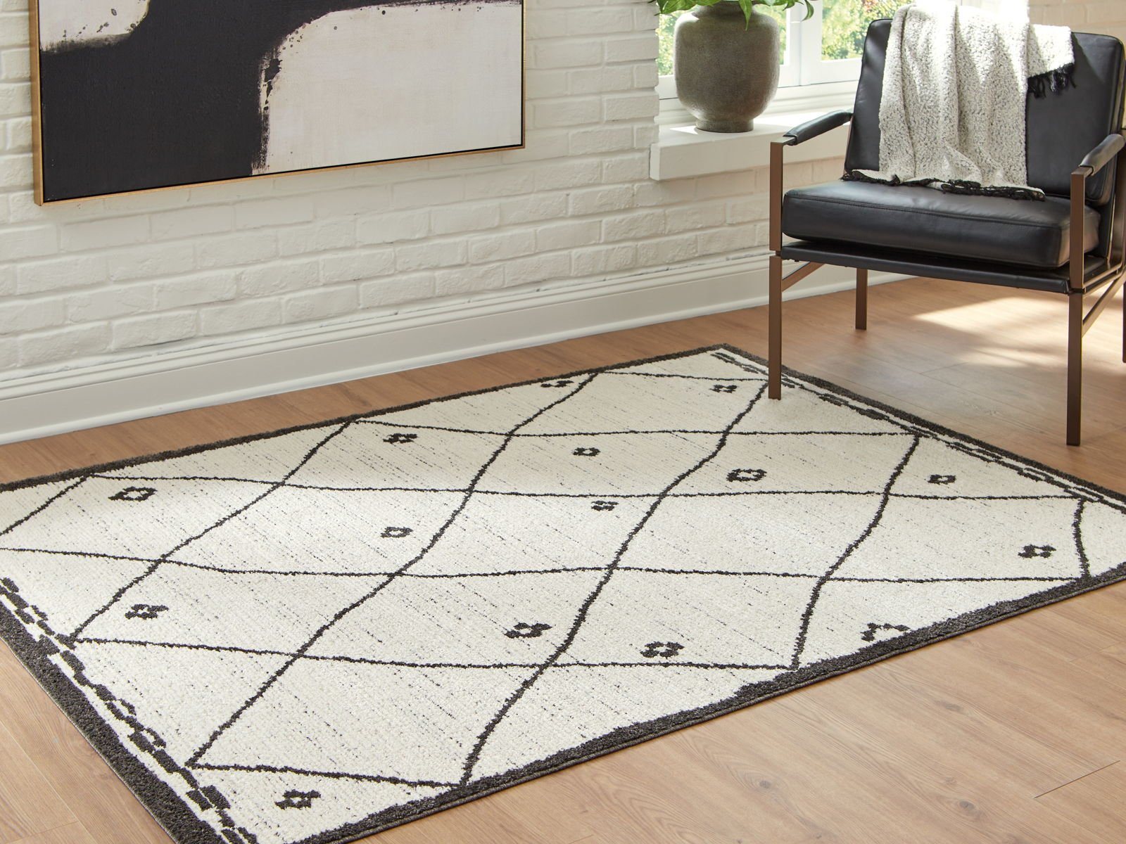Fenriston - Rug - Image 5