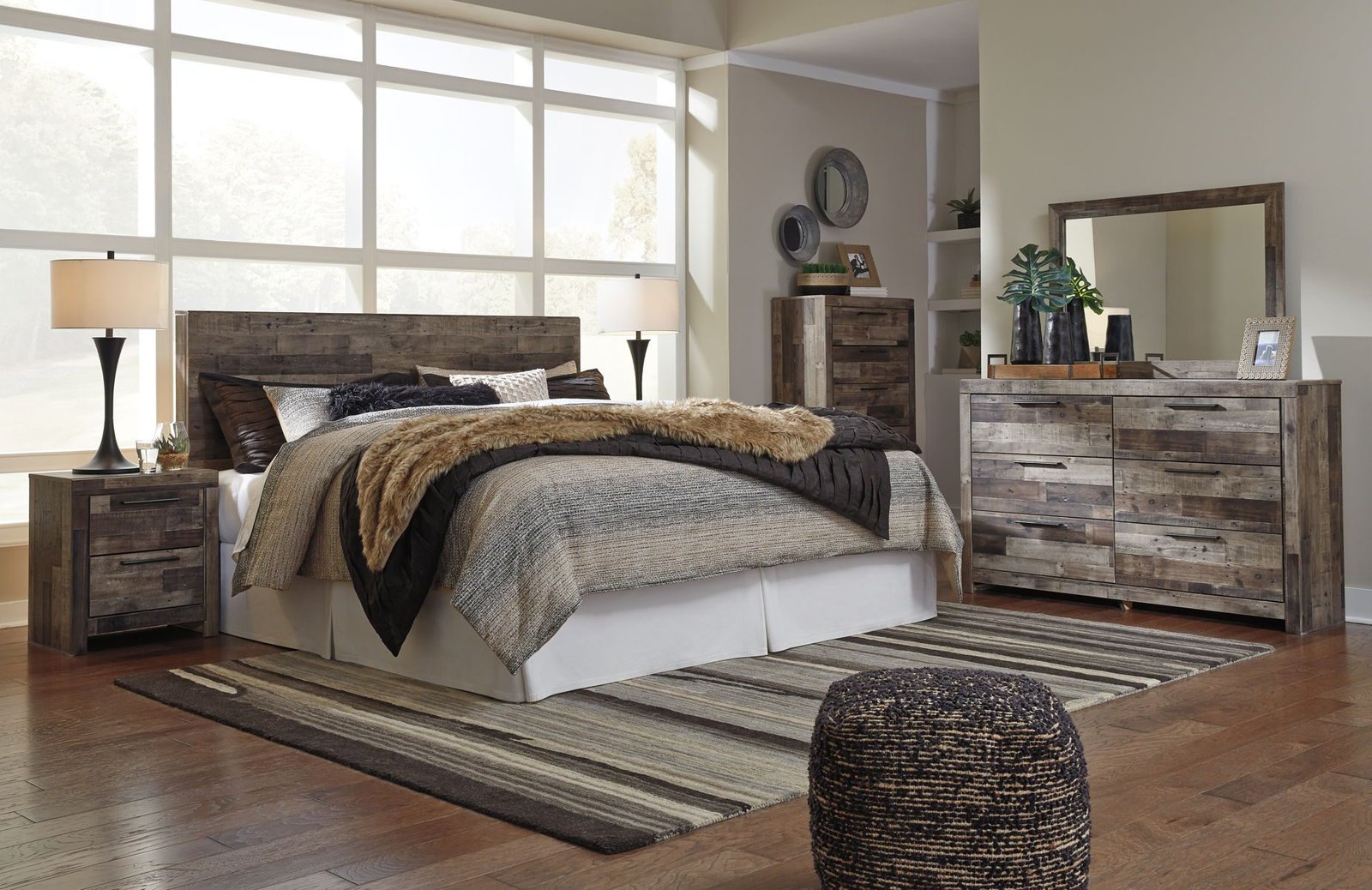Derekson - Dresser - Image 4