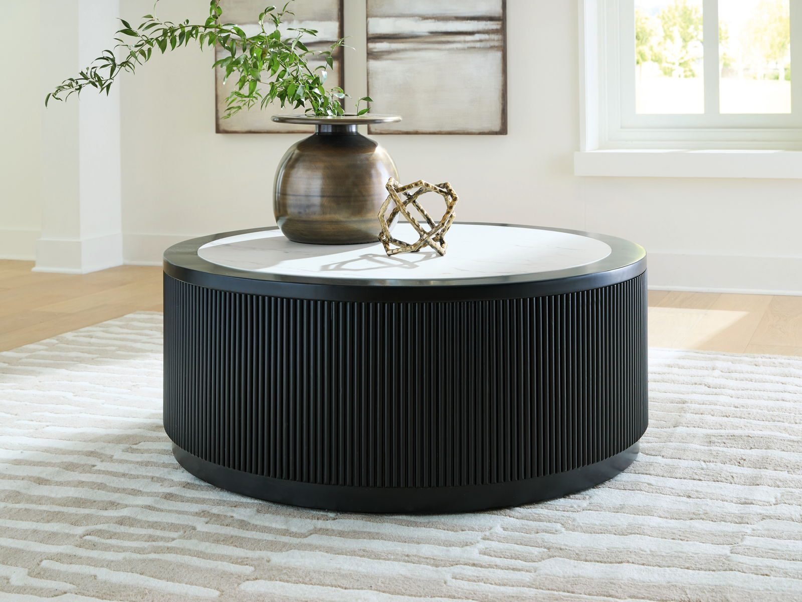 Grayman - Round Table - Image 6