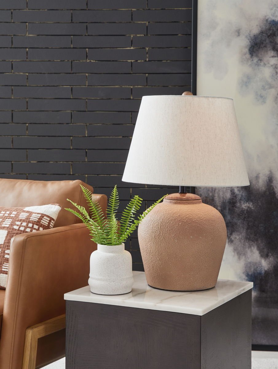 Scantor - Metal Table Lamp - Rust - Image 4