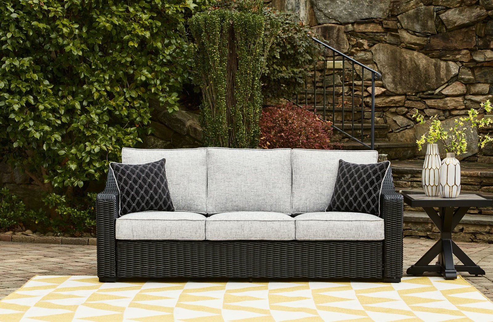 Beachcroft - Sofa With Cushion - Image 3