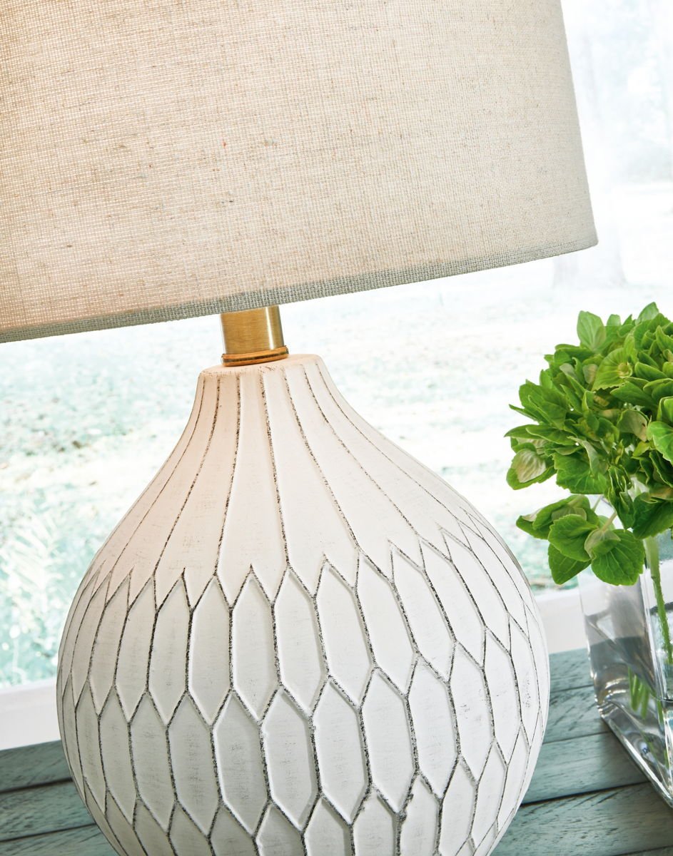 Wardmont - Ceramic Table Lamp - White - Image 3
