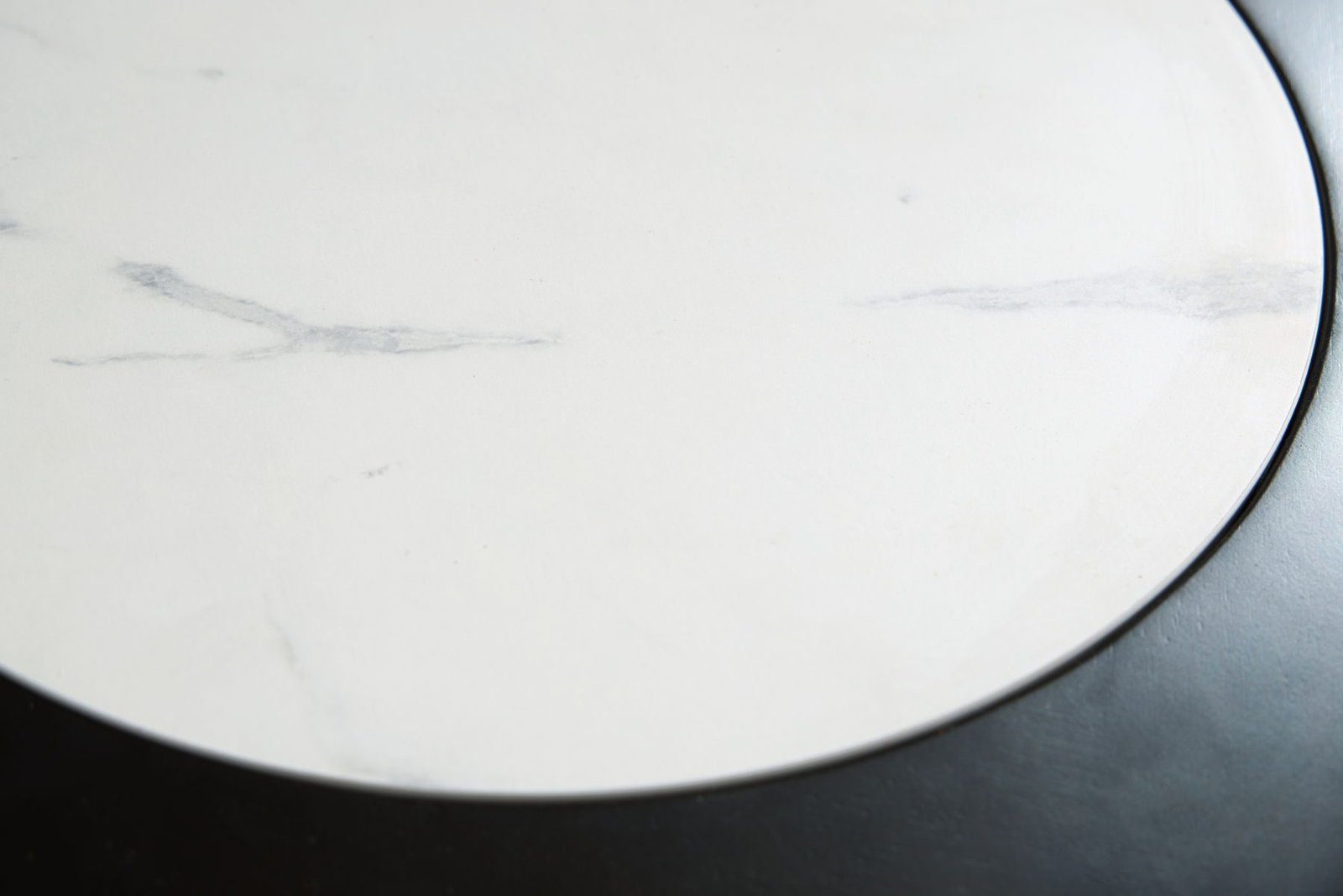 Grayman - Round Table - Image 2