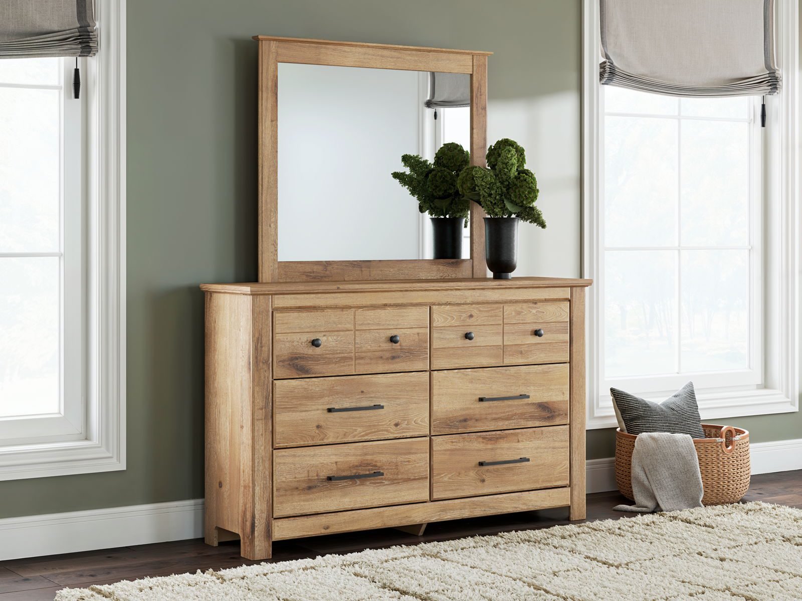 Makidern - Six Drawer Dresser - Image 13