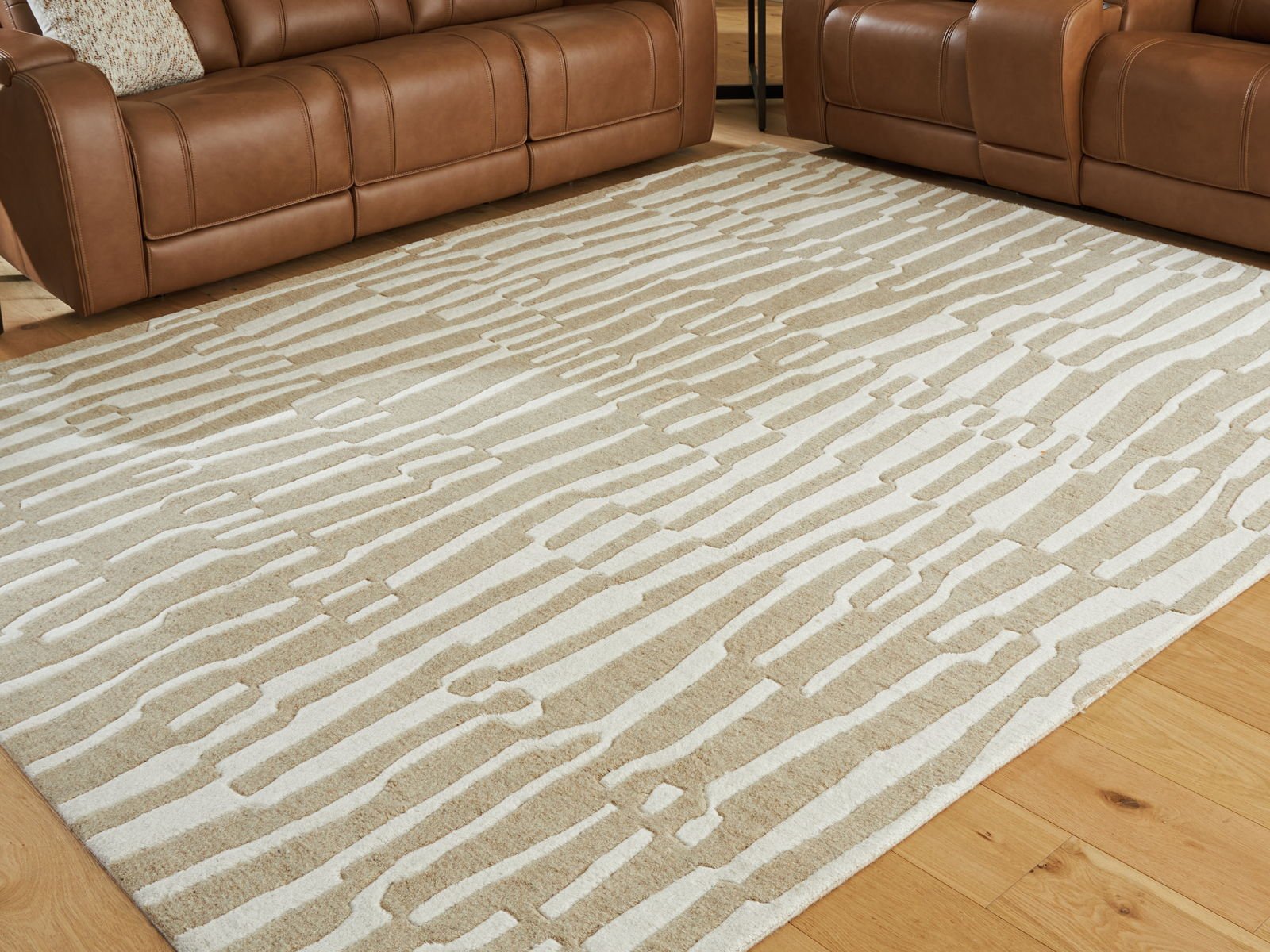 Corrbell - Rug - Image 4