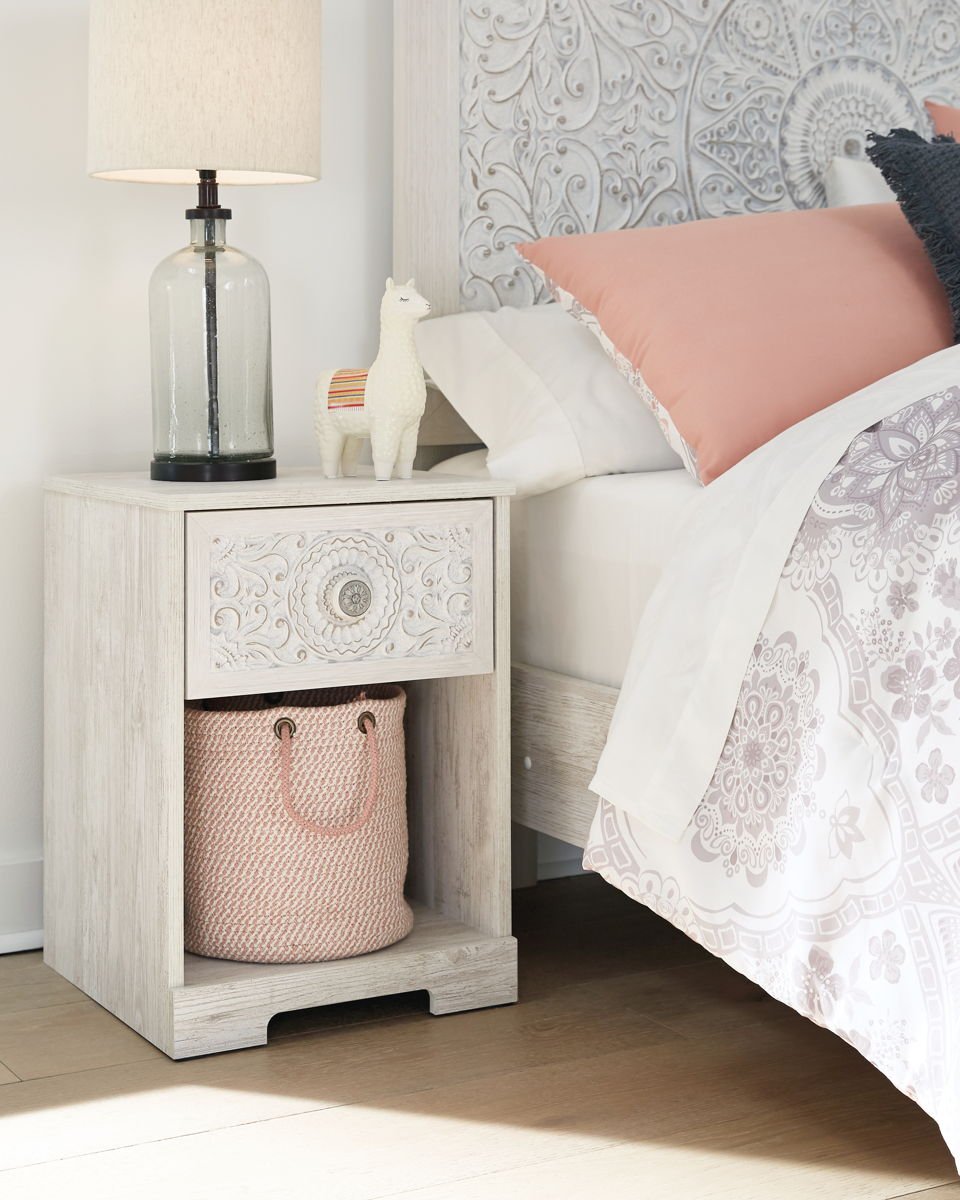 Paxberry - One Drawer Night Stand - Open Cubby - Whitewash - Image 2