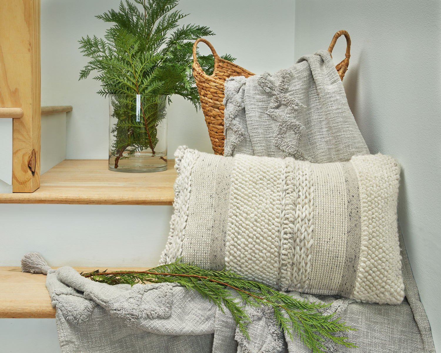 Standon - Pillow - Image 4