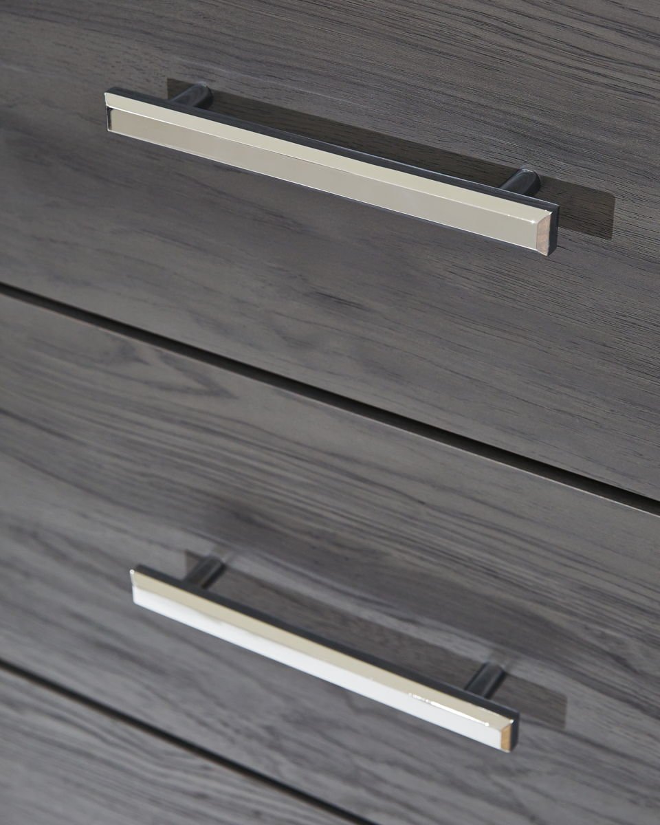 Lodanna - Five Drawer Chest - Gray - Image 3