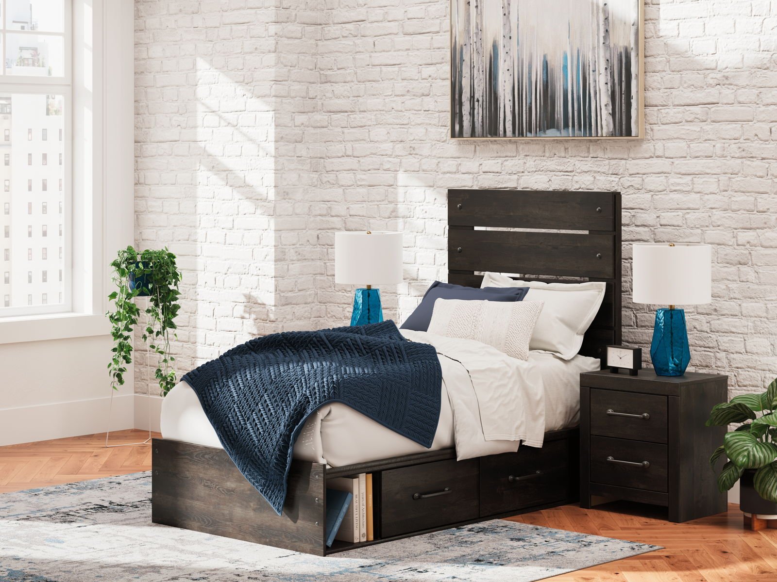 Hollivern - Panel Storage Bed - Image 6