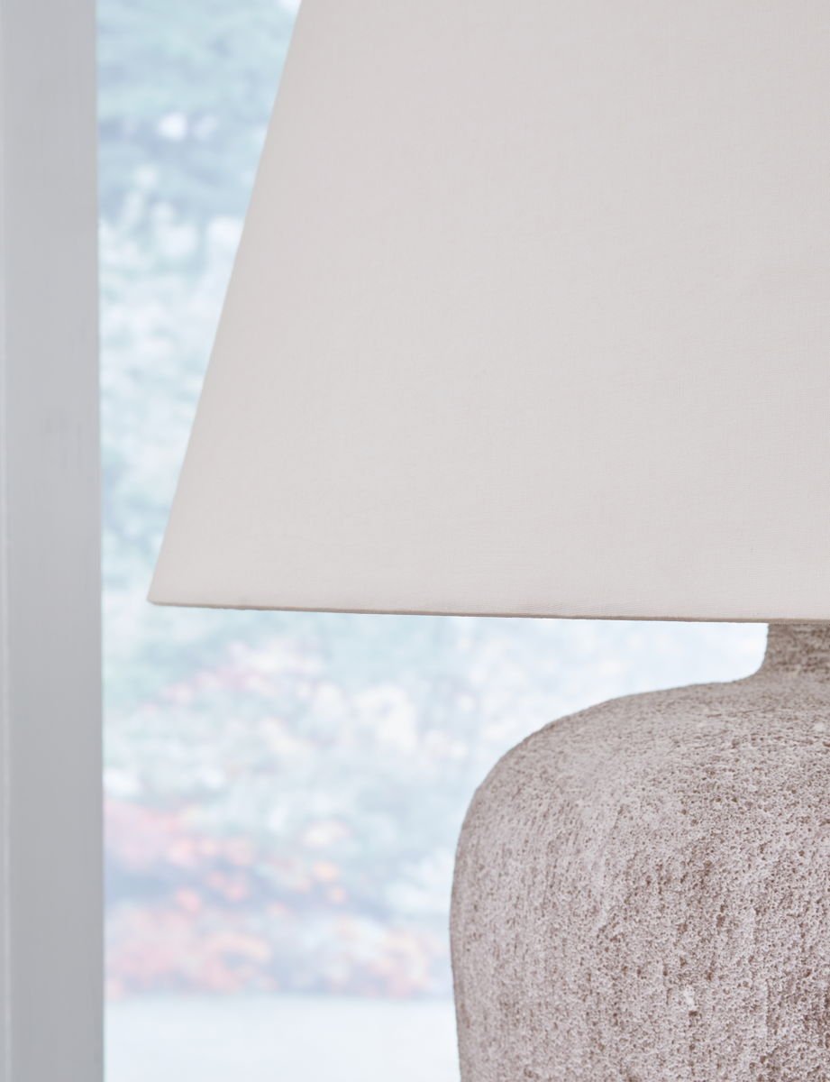 Danry - Metal Table Lamp - Distressed Cream - Image 2