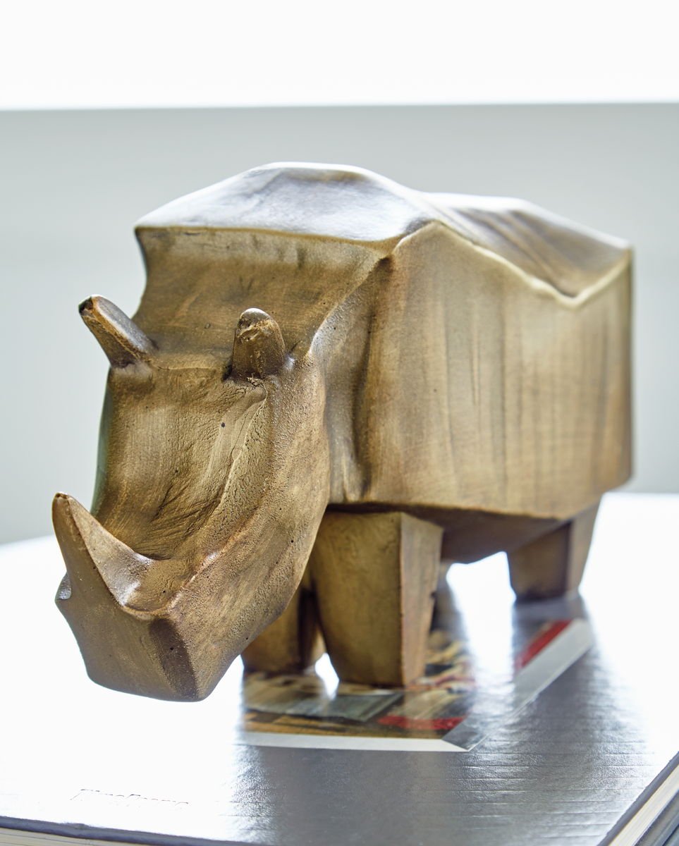 Gentwell - Sculpture - Antique Gold Finish - Image 2