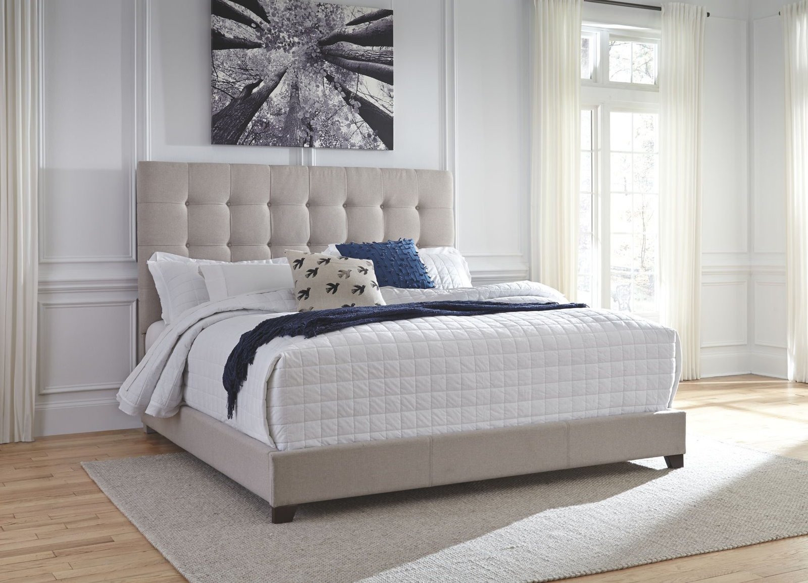 Dolante - Upholstered Bed - Image 3