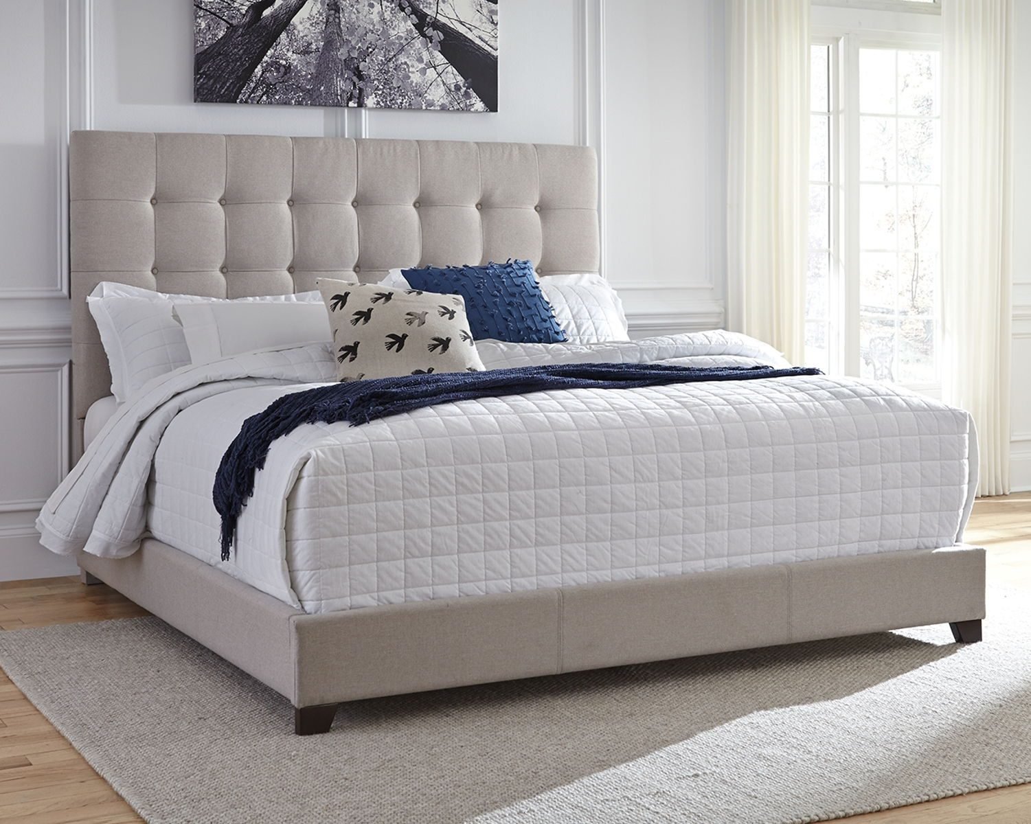 Dolante - Upholstered Bed - Image 5