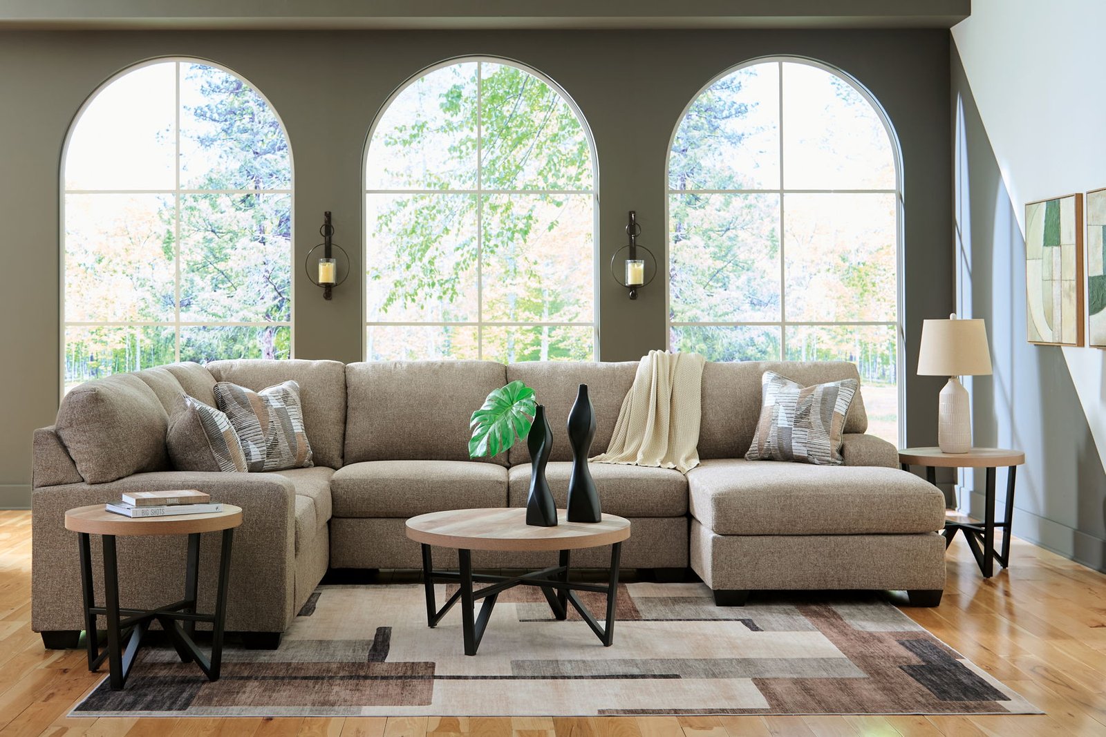 Newellen - Sectional - Image 8