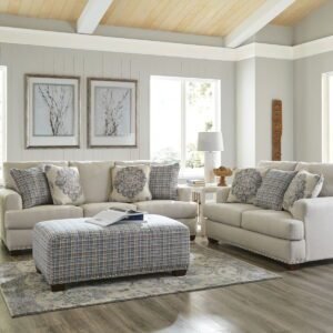 Newberg - Cocktail Ottoman