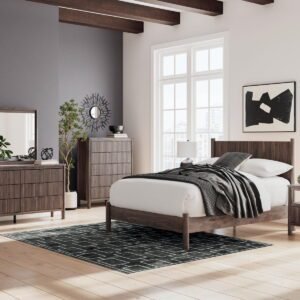 Pamytta - Six Drawer Dresser