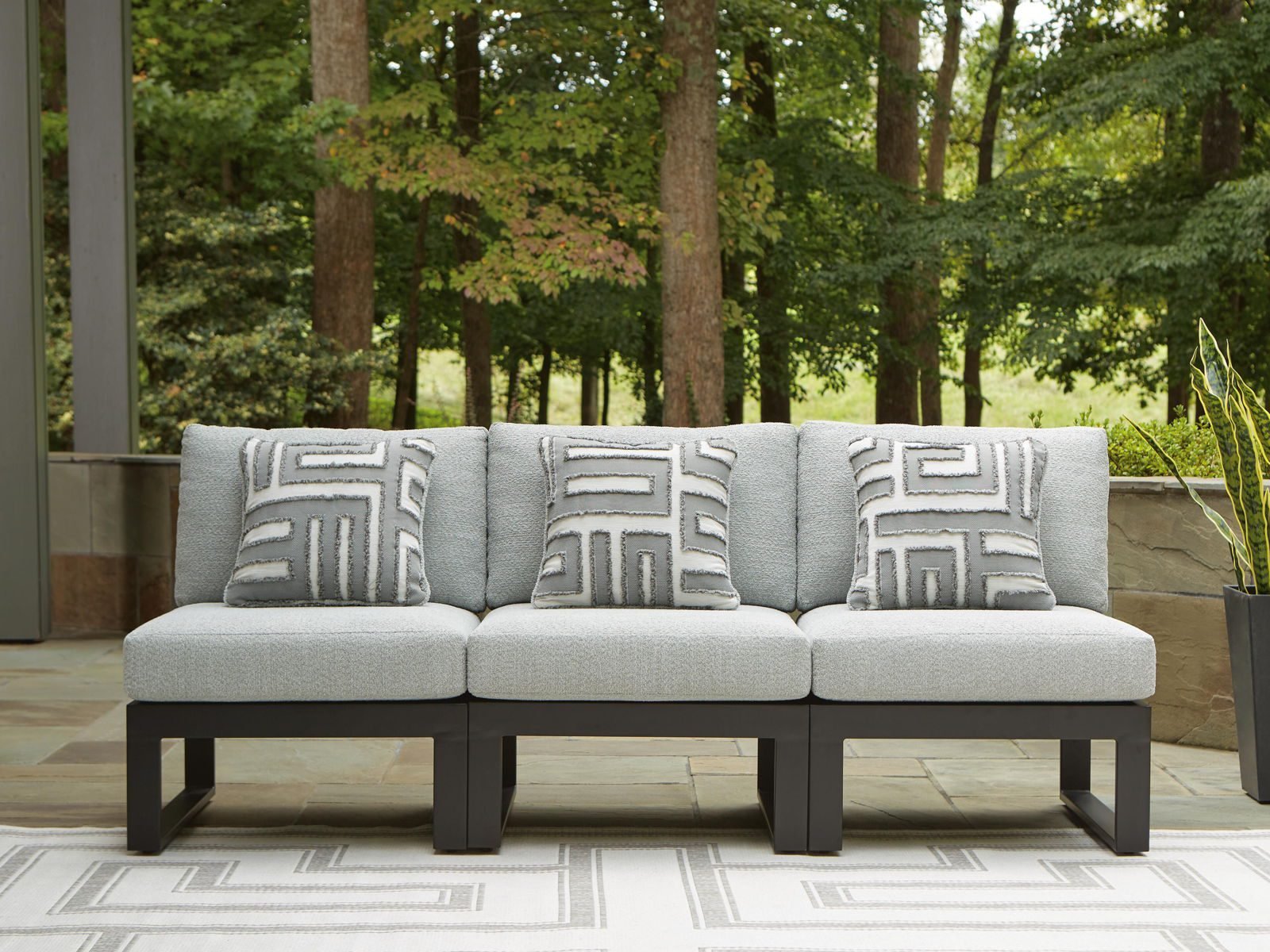 Beachloft - 3-Piece Outdoor Sectional - Black / Gray - Image 2