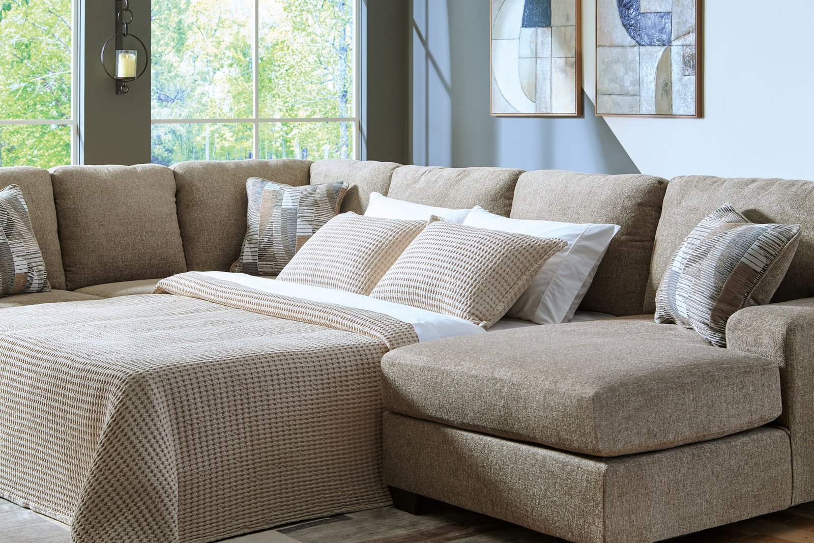 Newellen - 3 Piece Sectional - Image 3