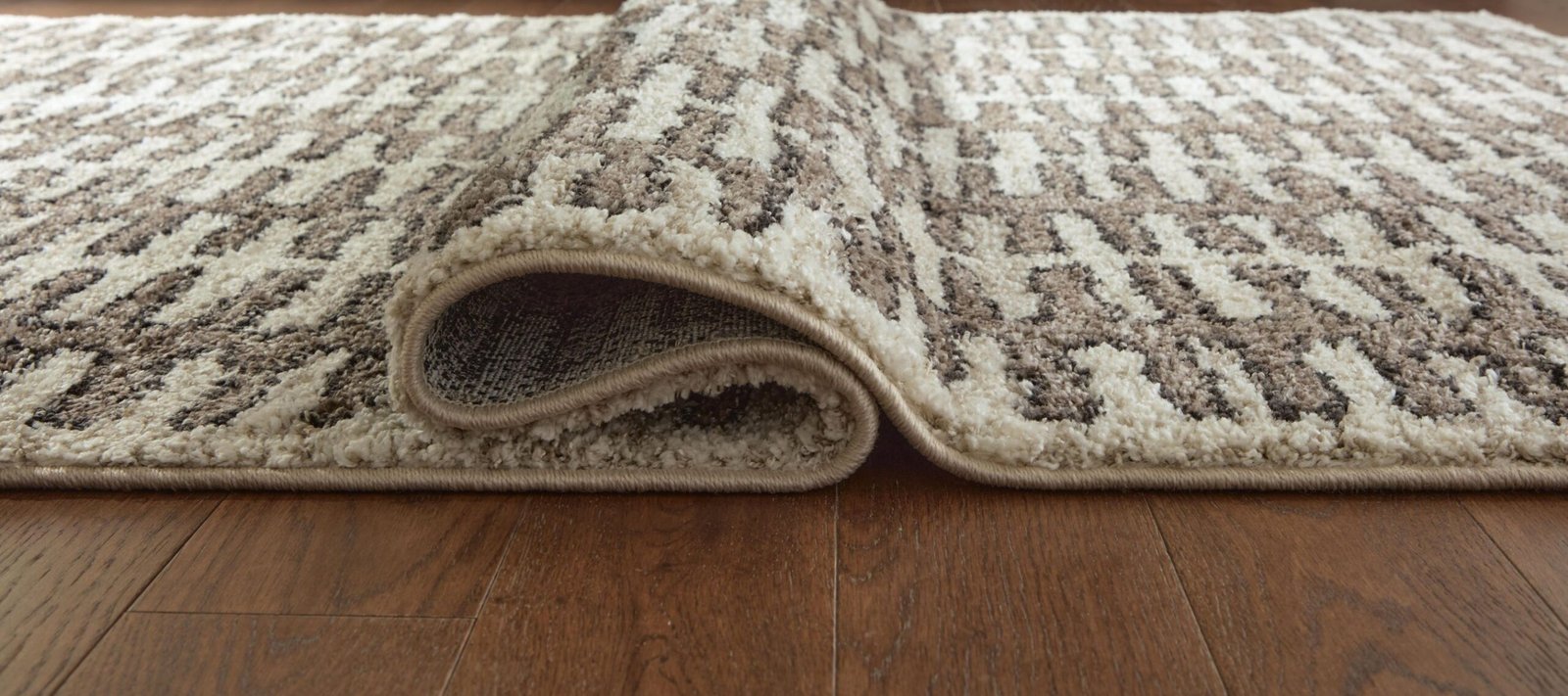 Cartlett - Rug - Image 4