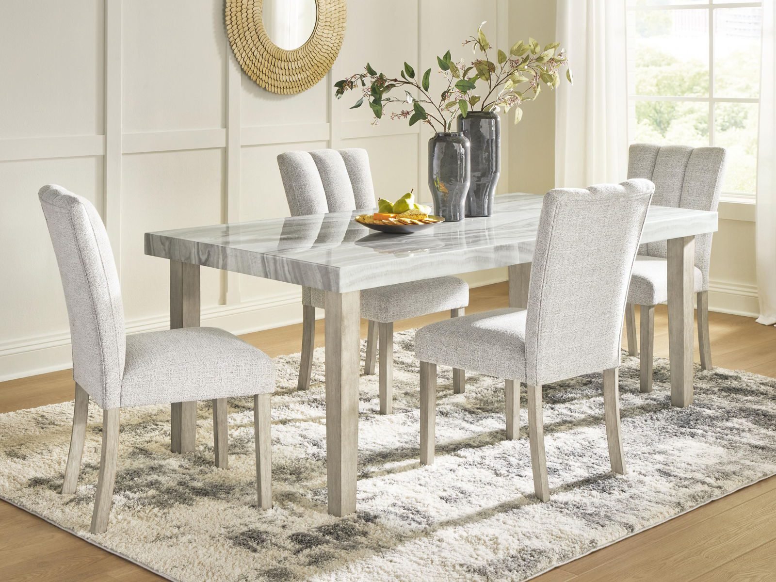 Larawyn - Dining Table Set - Image 2